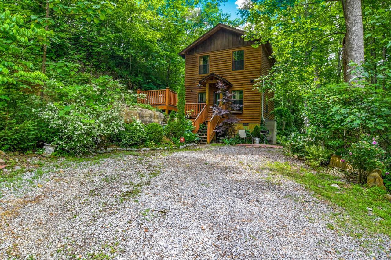 Permanent Vacation-Private Honeymoon Cabin With Hot Tub Sevierville Exteriör bild