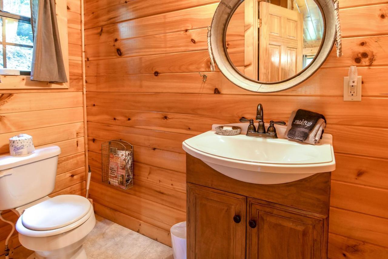 Permanent Vacation-Private Honeymoon Cabin With Hot Tub Sevierville Exteriör bild