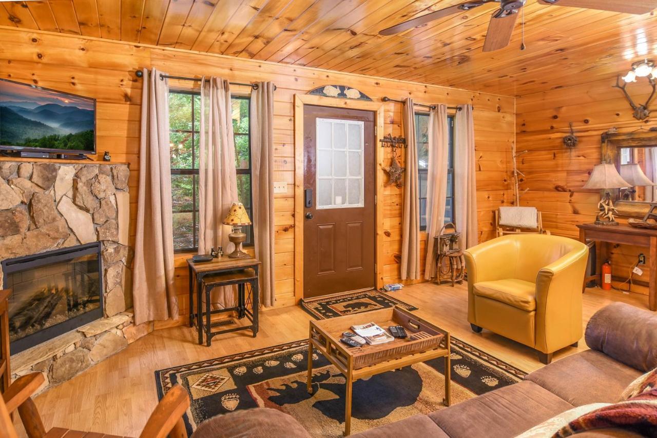 Permanent Vacation-Private Honeymoon Cabin With Hot Tub Sevierville Exteriör bild
