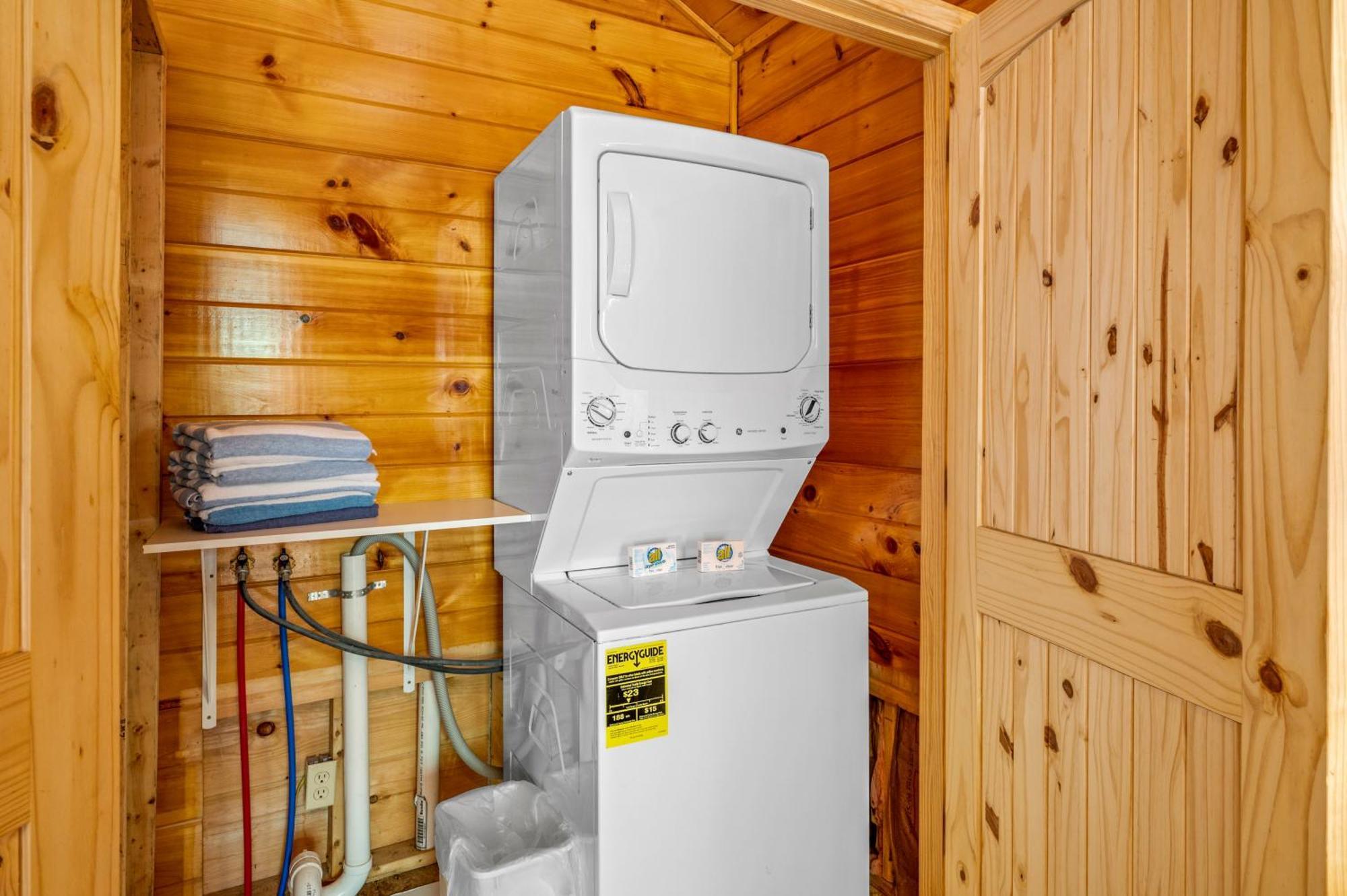 Permanent Vacation-Private Honeymoon Cabin With Hot Tub Sevierville Exteriör bild